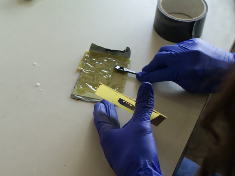 Applying epoxy glue